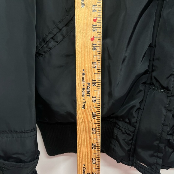 Mens Rocawear Classic Black Zip Front Pocket Puffer Jacket Coat Size M - Picture 14 of 16